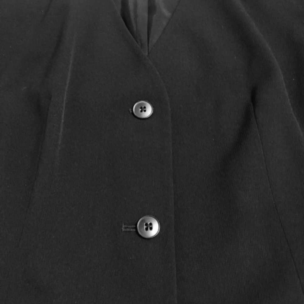 Vintage Blazer  Petite 14 Black  A K A Eddie Bauer - Picture 5 of 7